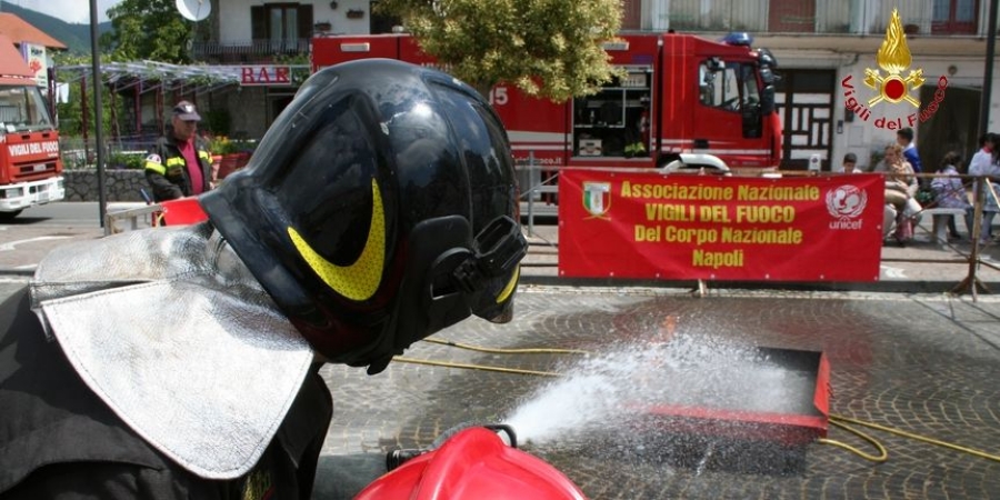 Napoli, realizzata la manifestazione "Pompieropoli" nel comune di Agerola