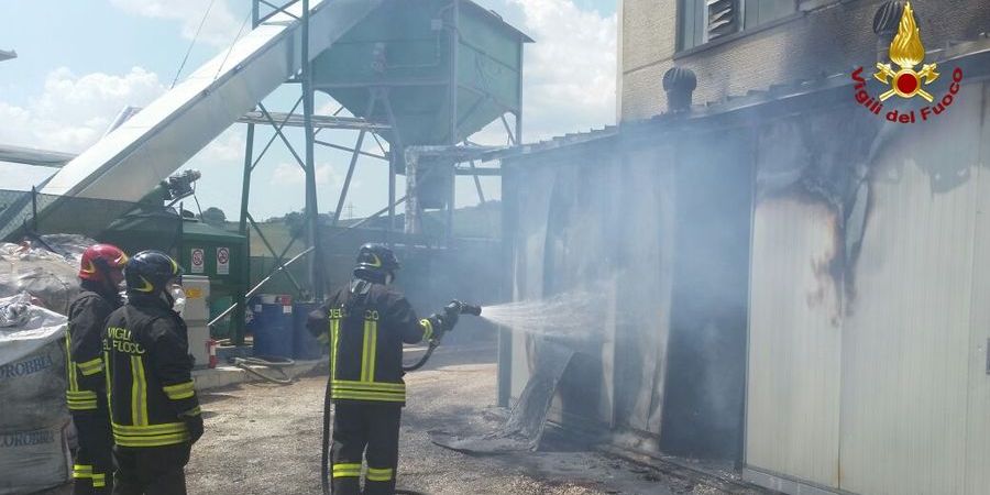 Ancona, i Vigili del Fuoco intervengono ad Albacina di Fabriano