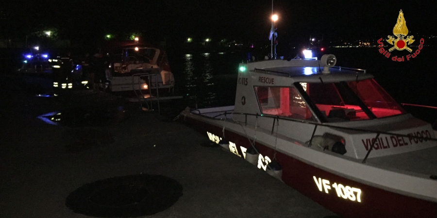 Varese, soccorsa un'imbarcazione alla deriva sul lago Maggiore