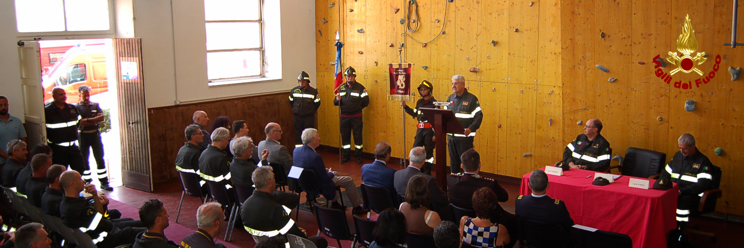 Viterbo, il Capo del Corpo Nazinale dei Vigili del Fuoco, ing. Gioacchino Giomi in visita al Comando