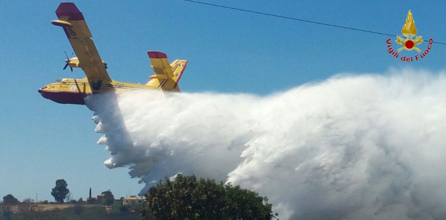 Roma, numerosi incendi di sterpaglie in città e nel territorio della provincia