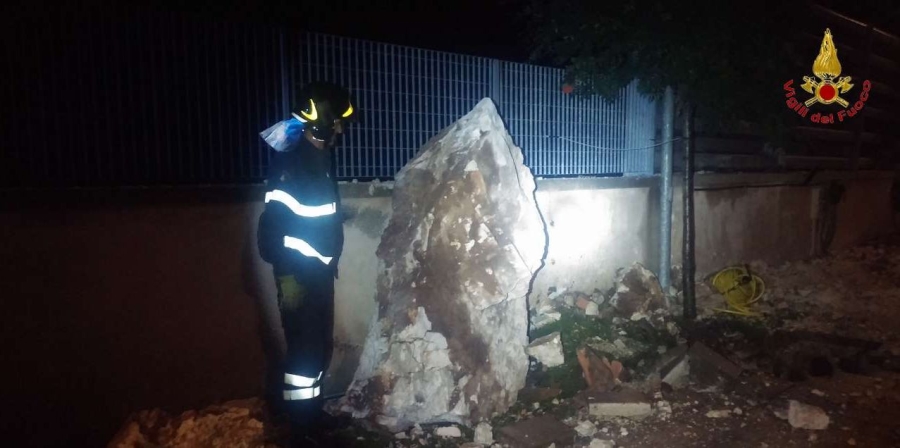 Macerata, caduta massi nel comune di Visso