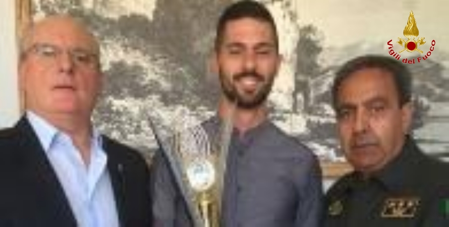 Latina, il VVD Carlo Augelli riceve un encomio per il salvataggio di una bambina