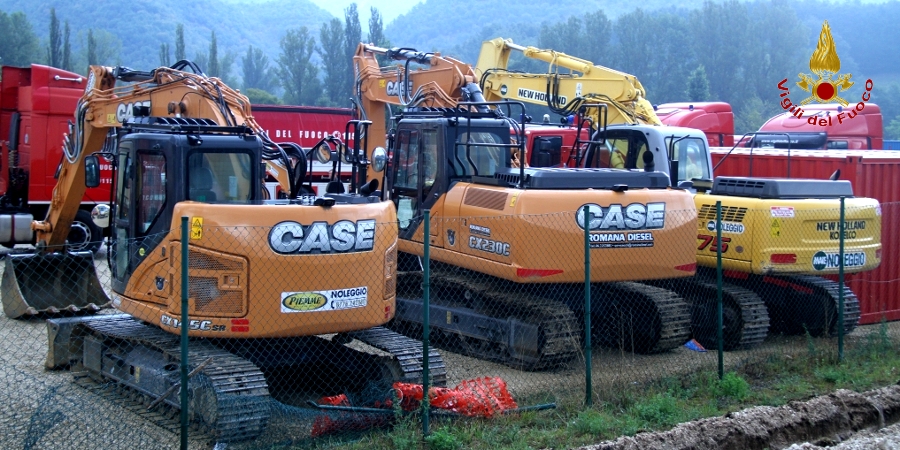 Mezzi e attrezzature in comodato gratuito ai Vigili del fuoco per l'emergenza sisma