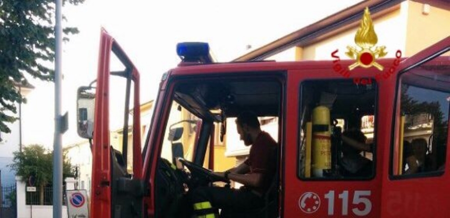 Pistoia, crollo della copertura di un tetto