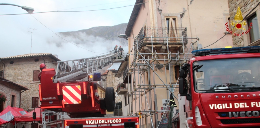 Ascoli Piceno, in località Pretare messa in sicurezza di edificio pericolante