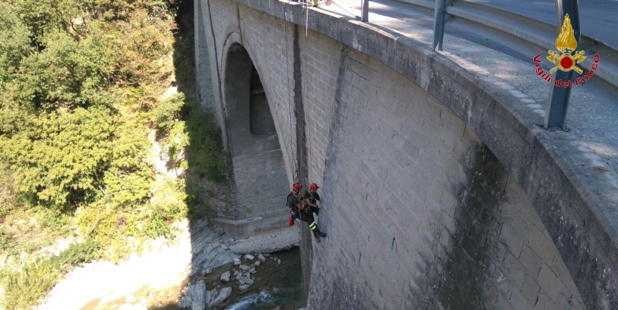 Firenze, in collaborazione con l'Università, installati sensori sotto l'arcata di un ponte