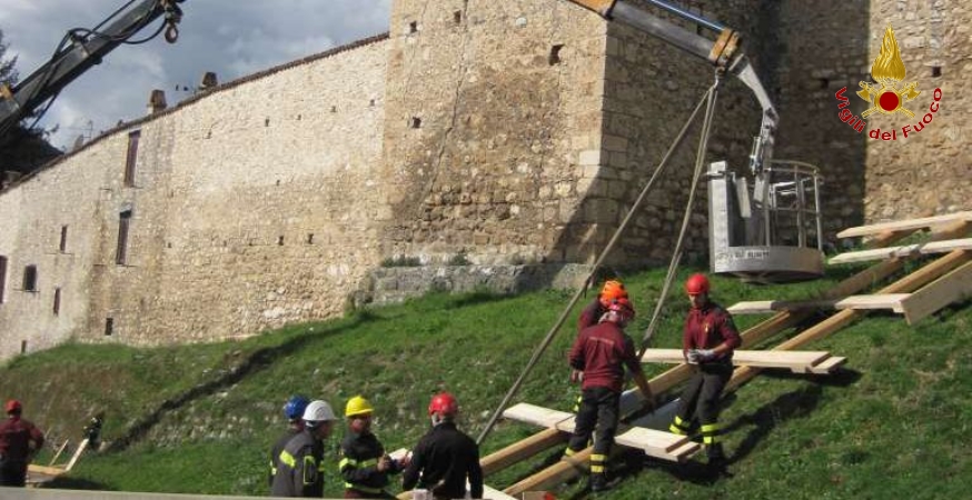 Rieti, prosegue l'opera dei Vigili del Fuoco nei centri colpiti dal sisma