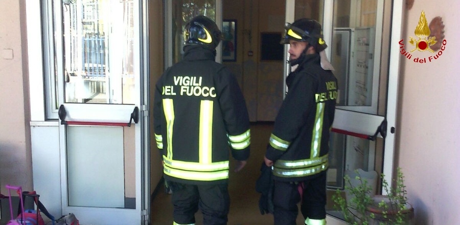 Roma, in fiamme un'asciugatrice all'interno di un Asilo nido