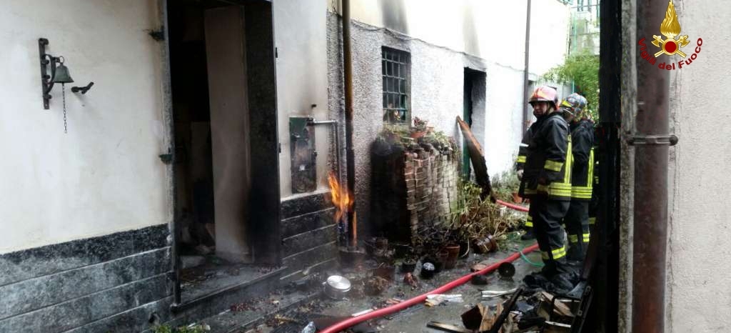 enova, scoppio in un'abitazione a Valleregia