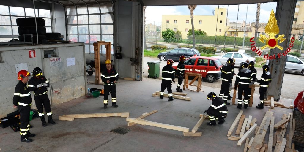Palermo, concluso il corso sulle tecniche di puntellamento