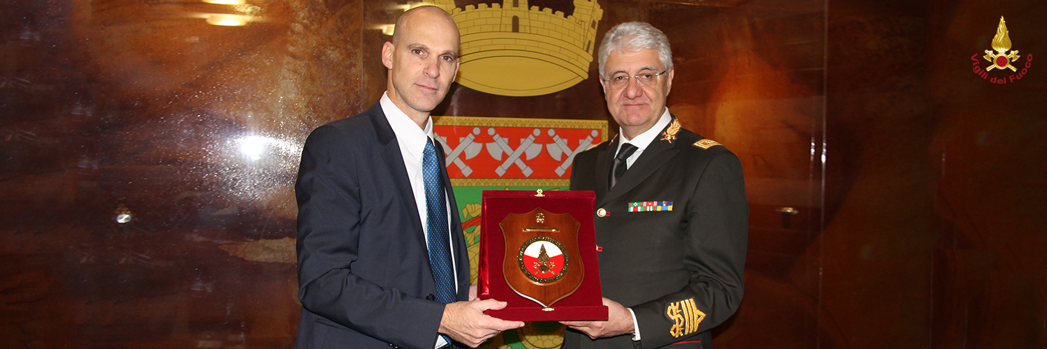 Roma, rientrati in Italia i Canadair del Dipartimento dei Vigili del Fuoco che hanno operato nei giorni scorsi in Israele