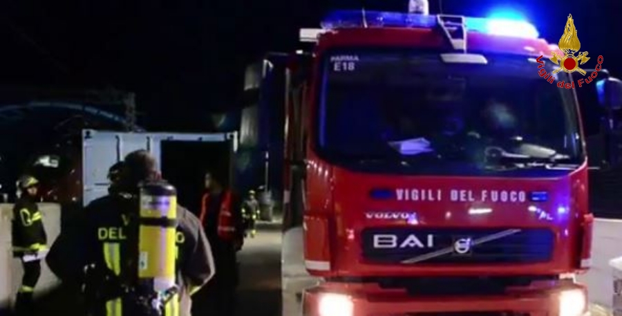 Varese, incendio in una villa nel comune di Maccagno