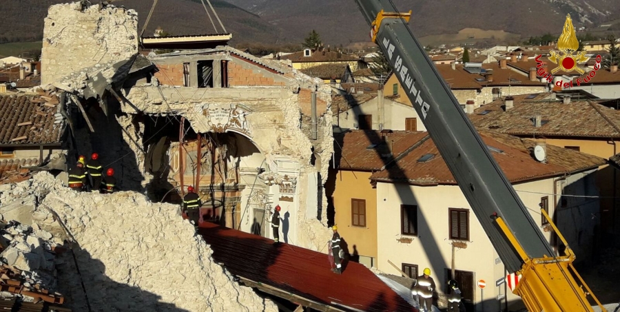 Perugia, efettuata la copertura della chiesa di San Filippo Neri a Norcia