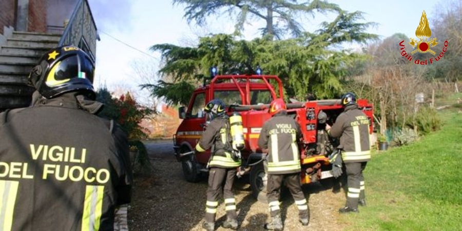 Siena, violento incendio in un appartamento