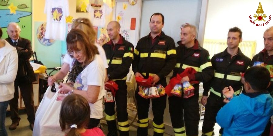Trieste, i Vigili del Fuoco in visita all'IRCCS materno infantile "Burlo Garofolo"