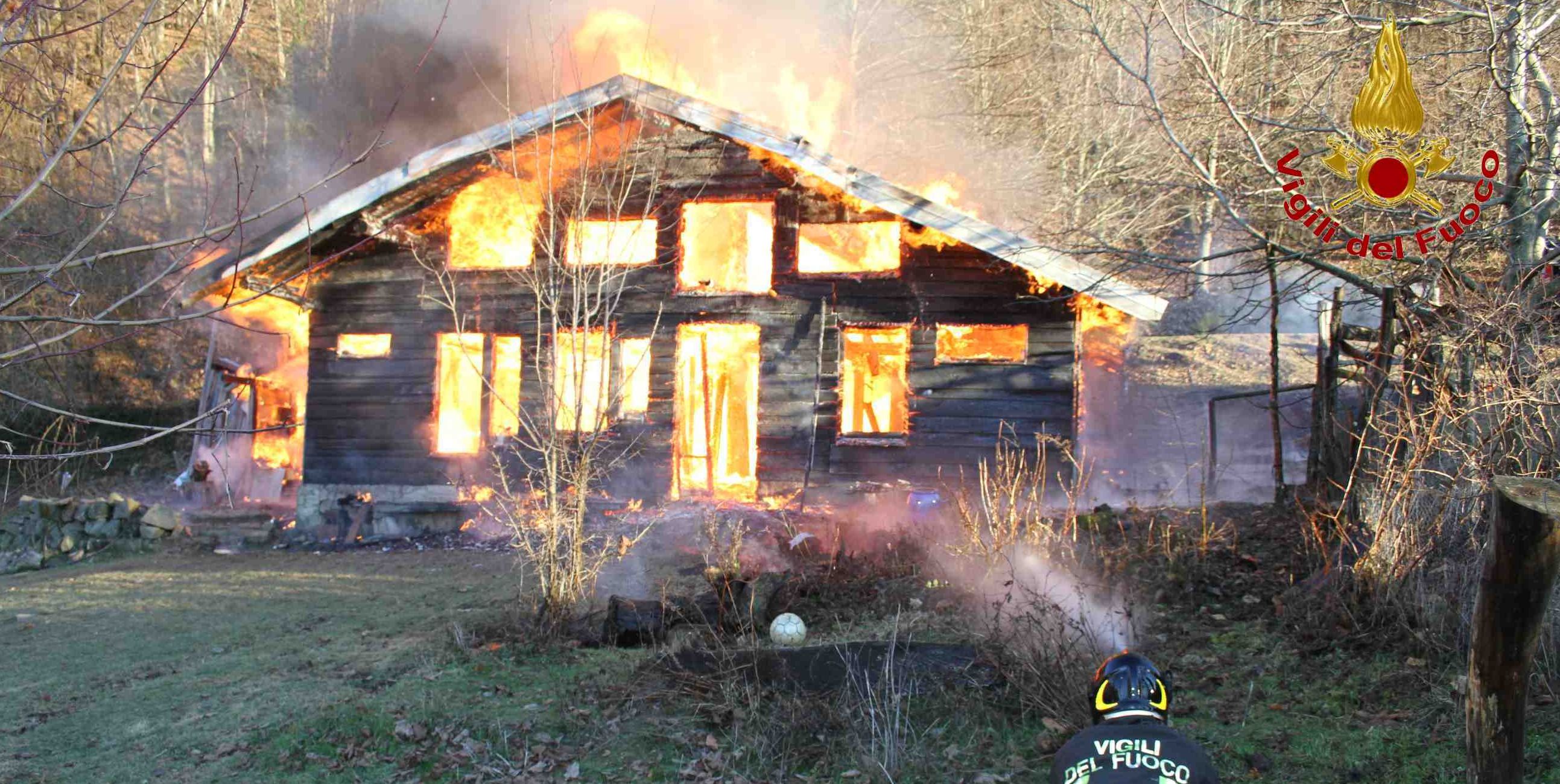 Pistoia, incendio abitazione nel comune di Sambuca Pistoiese