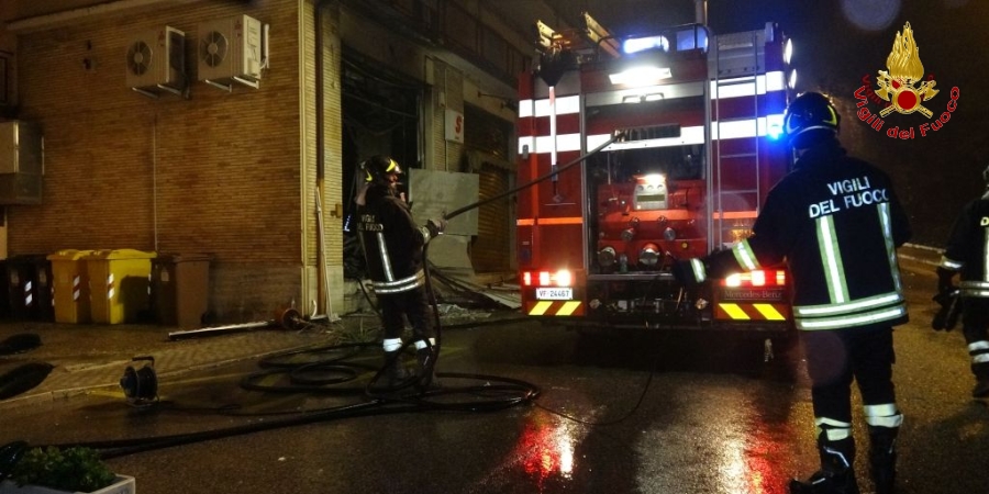 Ancona, due diversi interventi per incendio ed esplosione