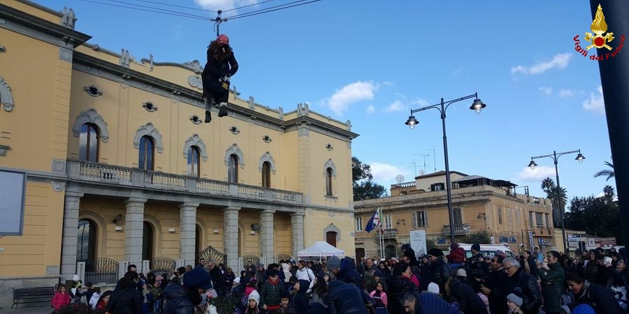 Sassari, la Befana dei Vigili del Fuoco - Olbia