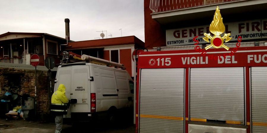 Roma, evacuata palazzina per fuga di gas