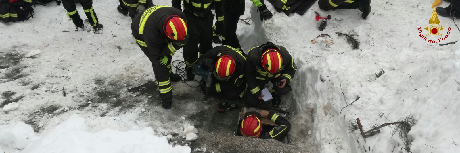 Pescara, salito a 9 il numero delle persone estratte vive.