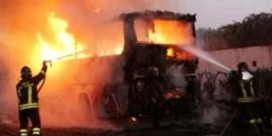 Verona, incendio pullman turistico sulla A4, in salvo 40 persone