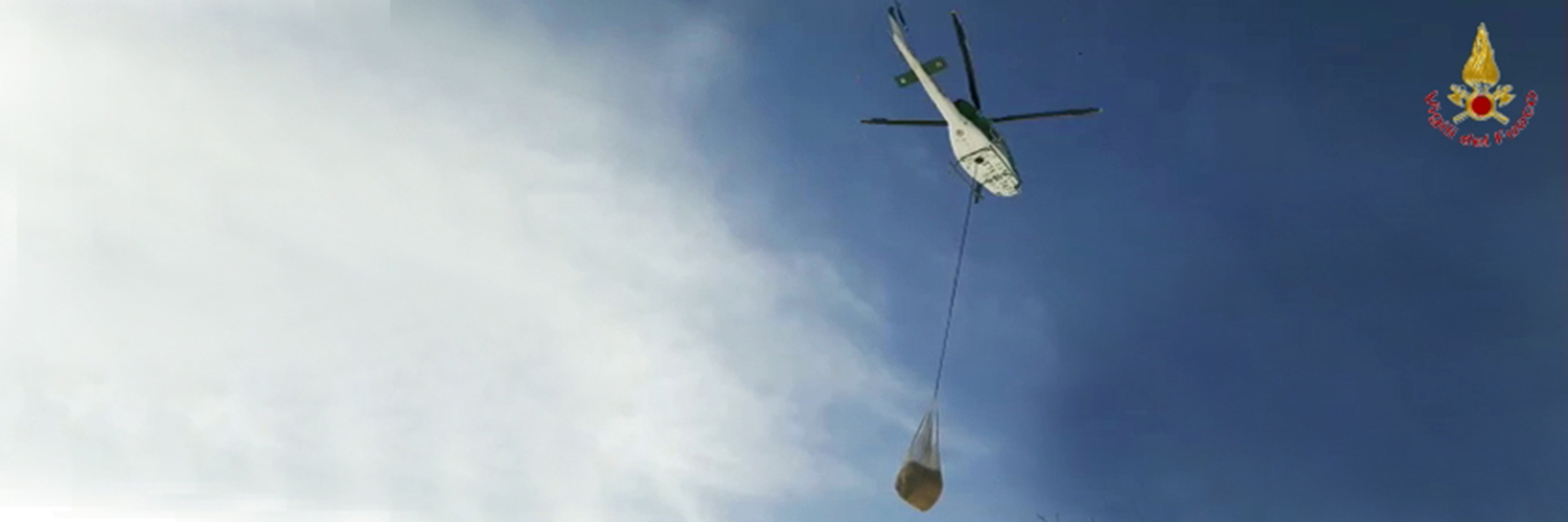 I Vigili del fuoco AIB al lavoro per l'emergenza neve