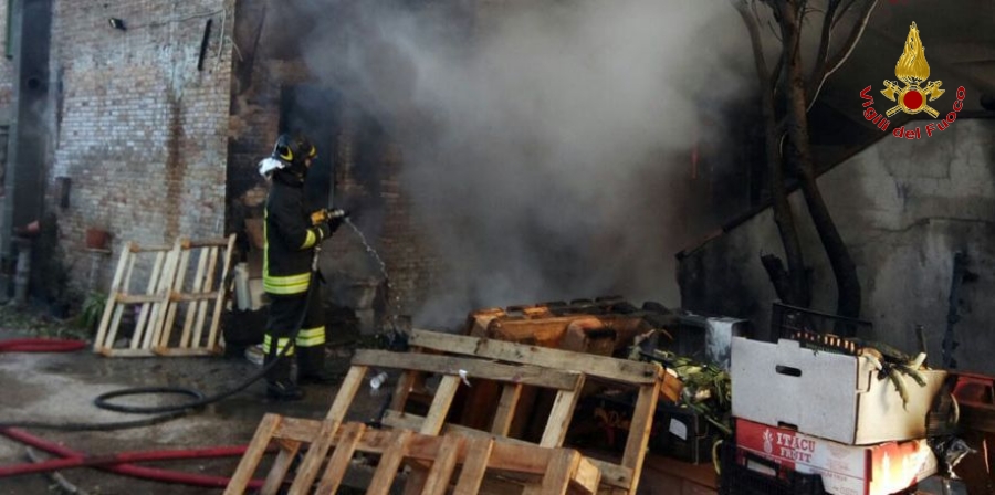 Padova, incendio nel territorio del comune di Arzergrande