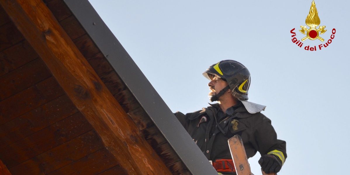 Rovigo, incendio del solaio di una casa rurale nel comune di San Bellino