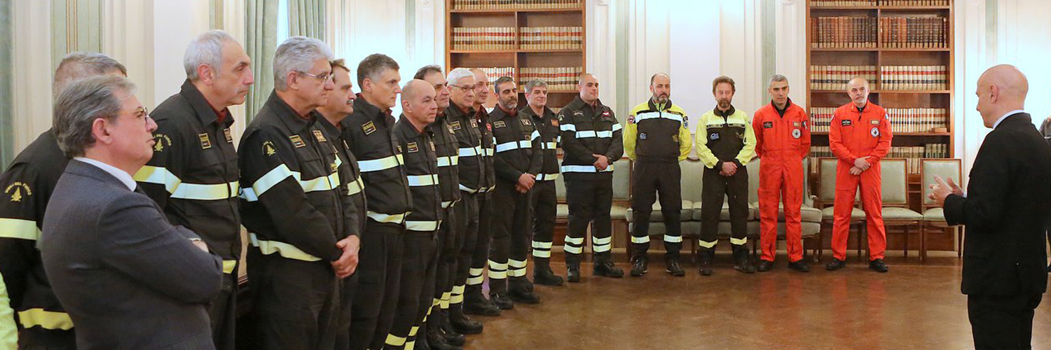 Il ministro dell'Interno incontra una rappresentanza dei Vigili del Fuoco intervenuti a Rigopiano