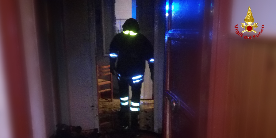 Agrigento, incendio appartamento