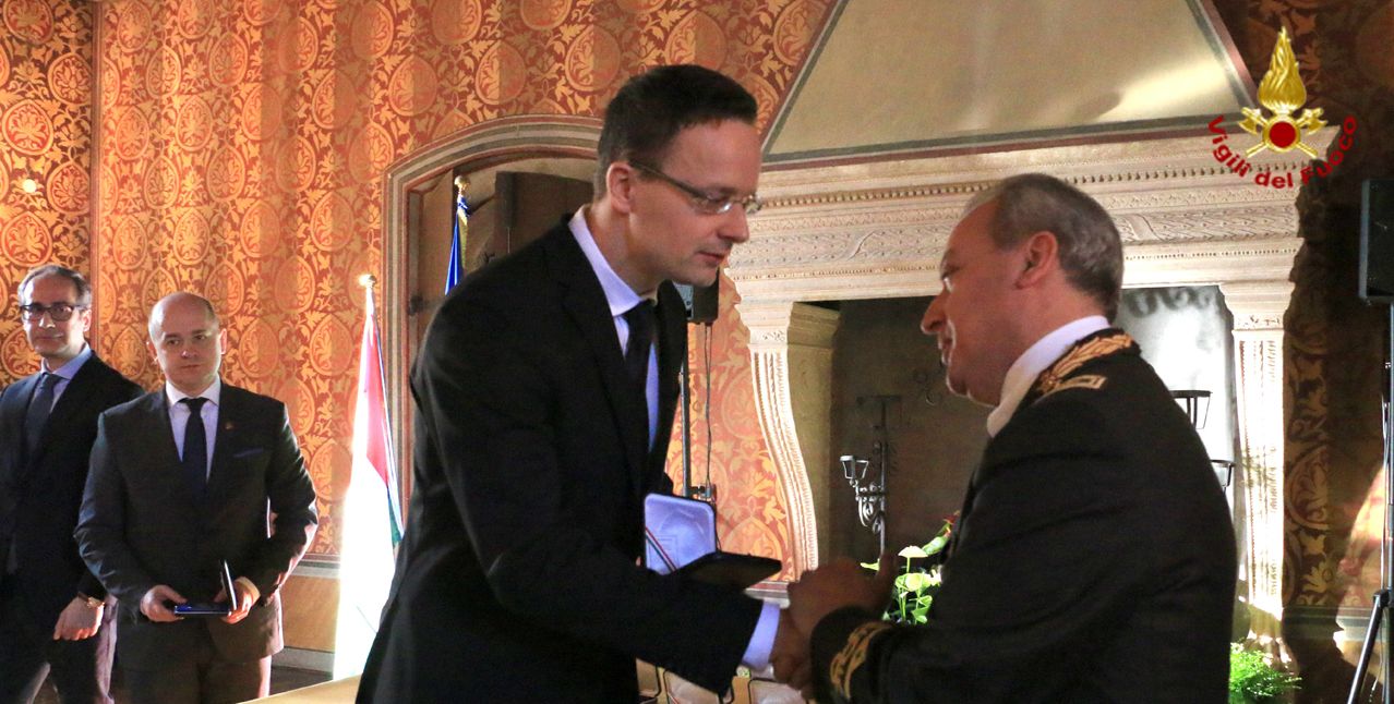 Verona, Il Ministro del Commercio e degli Affari Esteri ungherese alla commemorazione delle vittime dell'incidente stradale del 20 gennaio u.s.