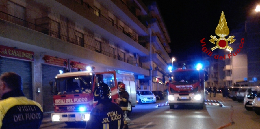Cagliari, incendio appartamento