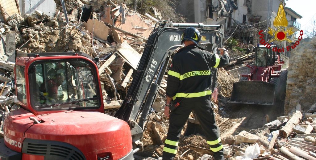 Ascoli Piceno, prosegue la rimozione delle macerie a Capodacqua