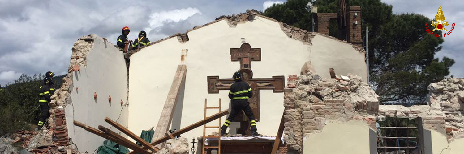 Pisa, esplosione nella chiesa del Castellare