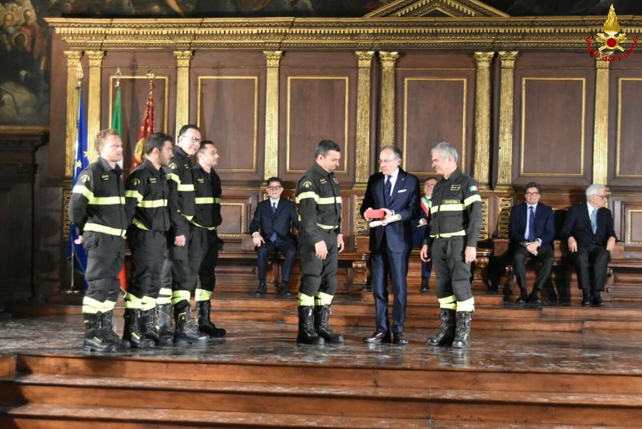 Venezia, i Vigili del Fuoco insigniti del premio "Eccellenze Veneziane Metropolitane"