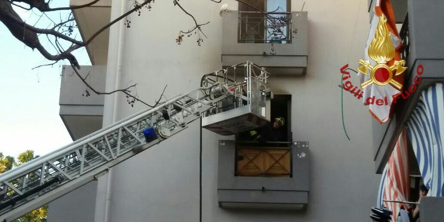 Cagliari, incendio monolocale