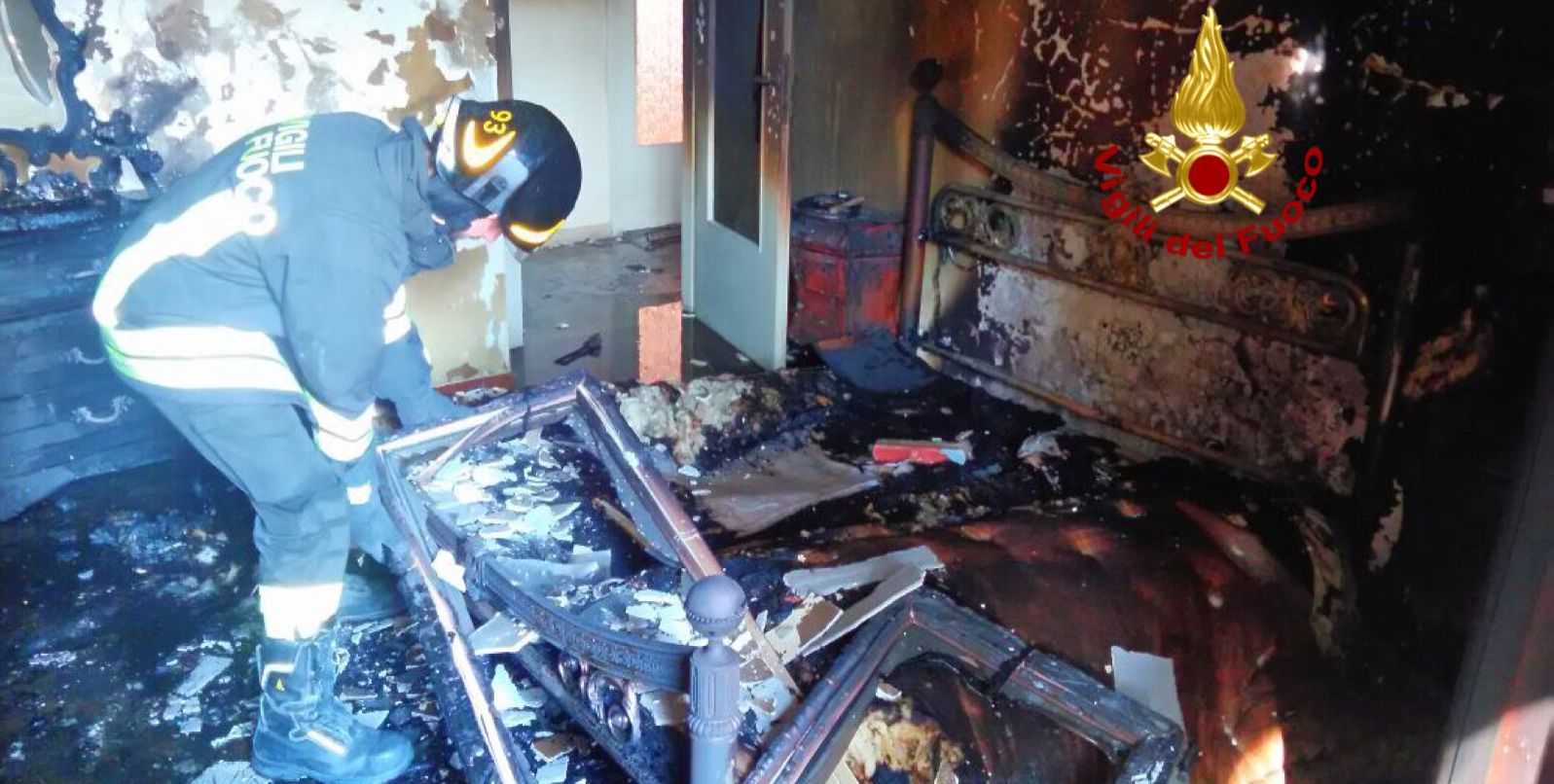 Verona, soccorse due persone in seguito ad incendio appartamento