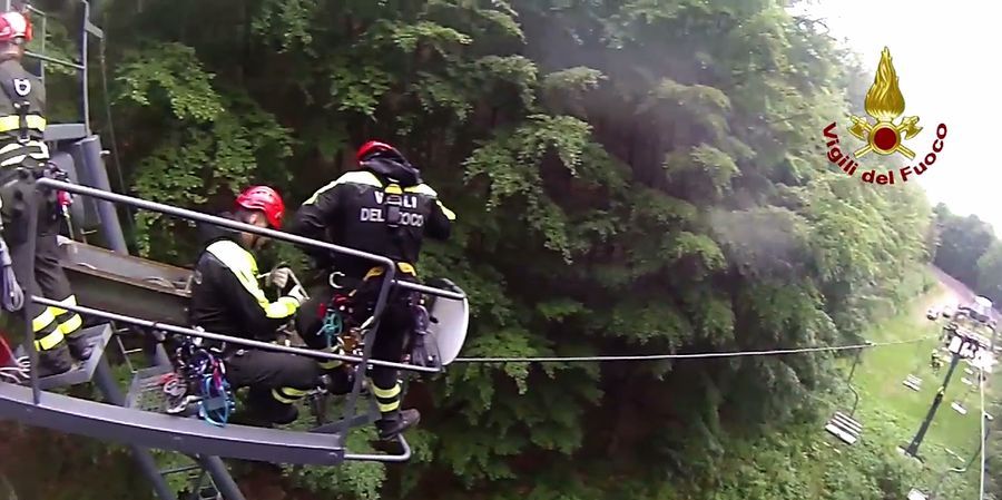 Bologna, addestramenti SAF su impianti di risalita a fune