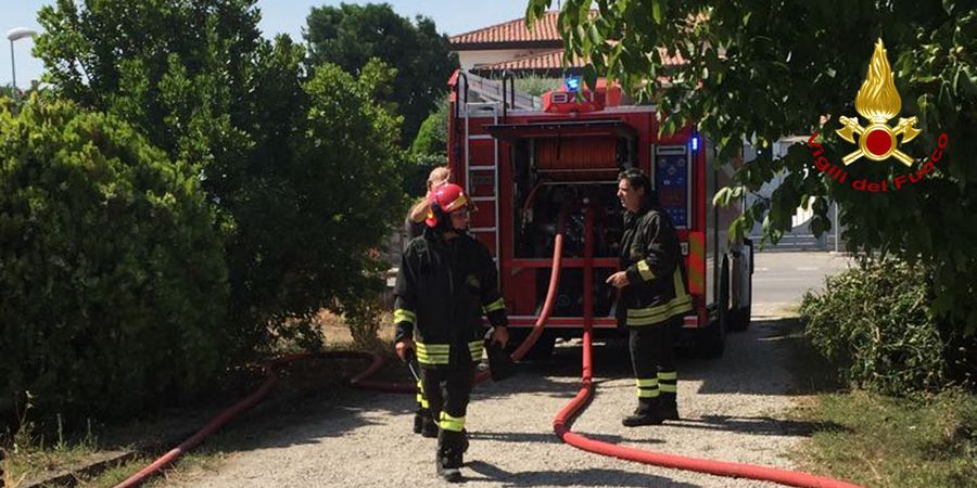 Padova, incendio a Monselice