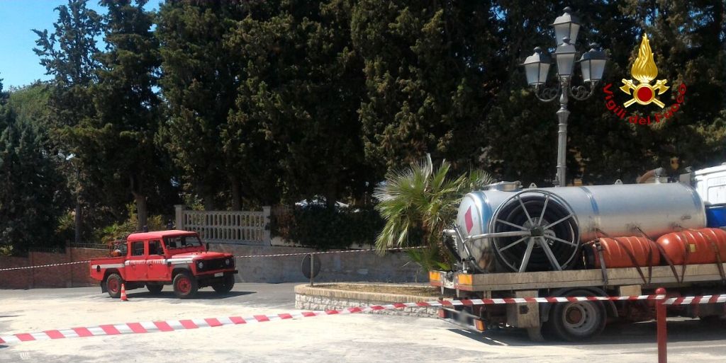 Ancona, perdita di olio esausto da un camion nel comune di Sirolo