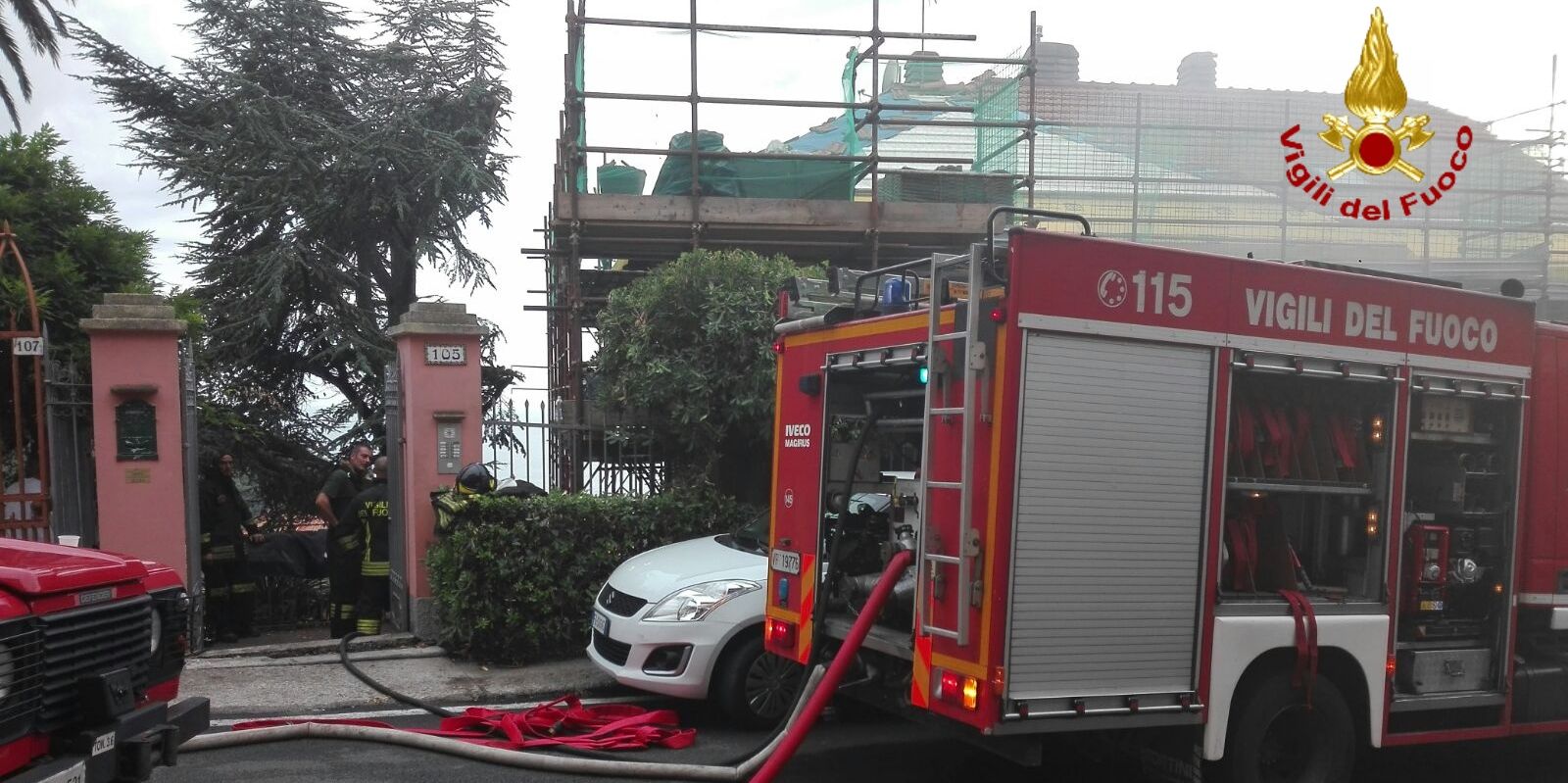 Genova, incendio abitazione