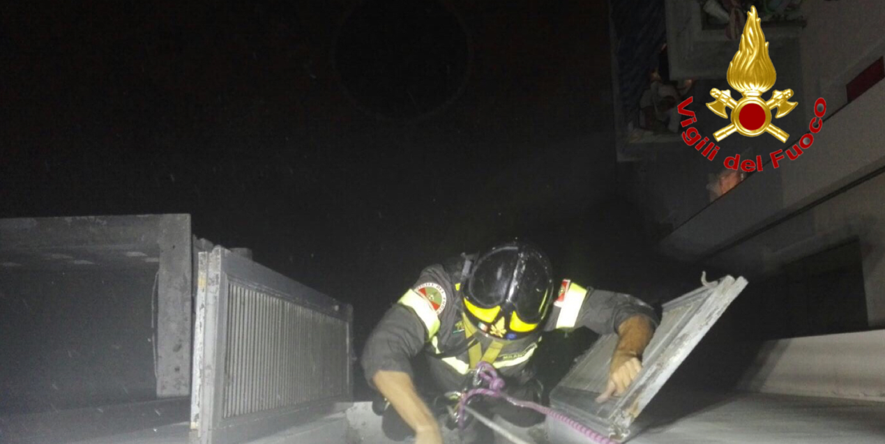 Milano, intervento con tecniche SAF per un alloggio allagato