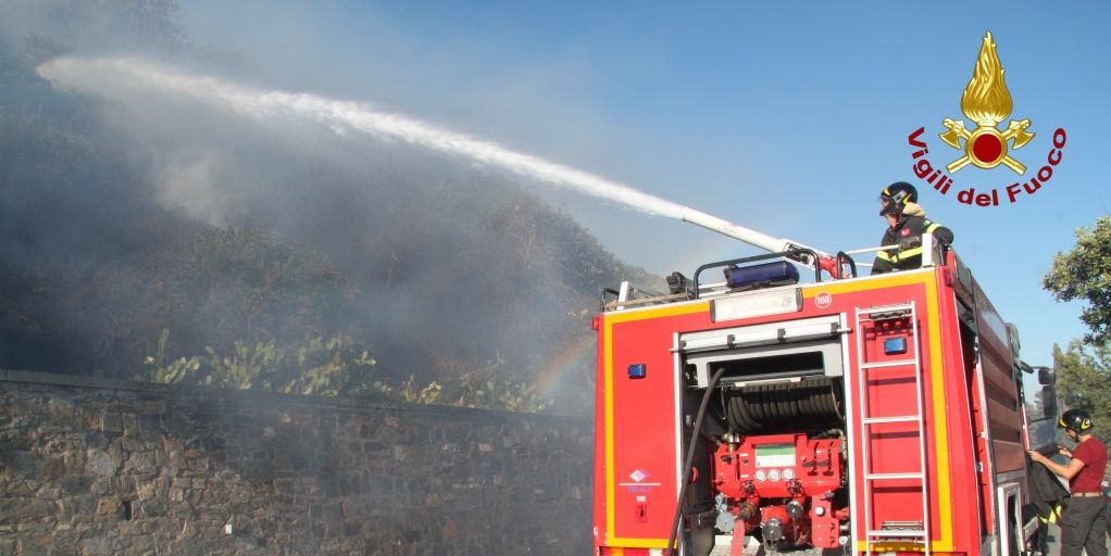 Imperia, incendio bosco in località San Lorenzo a Mare