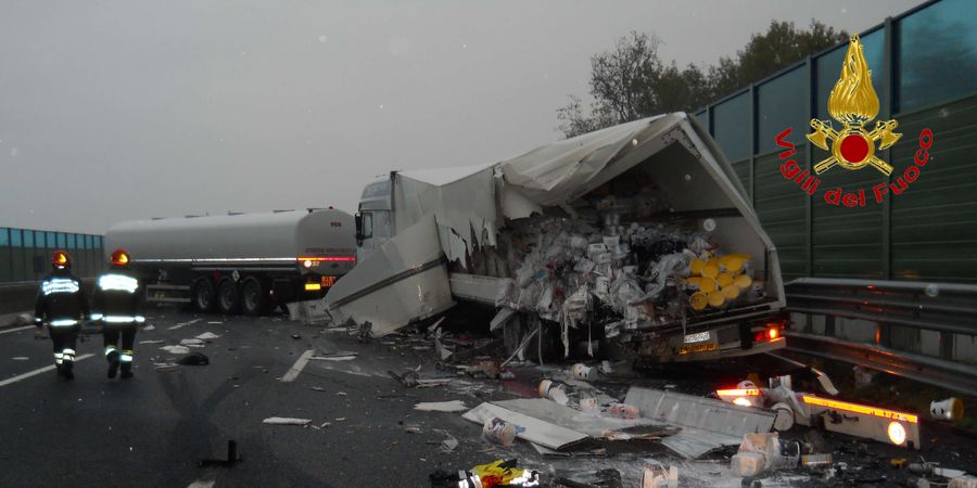 Macerata, incidente stradale A14