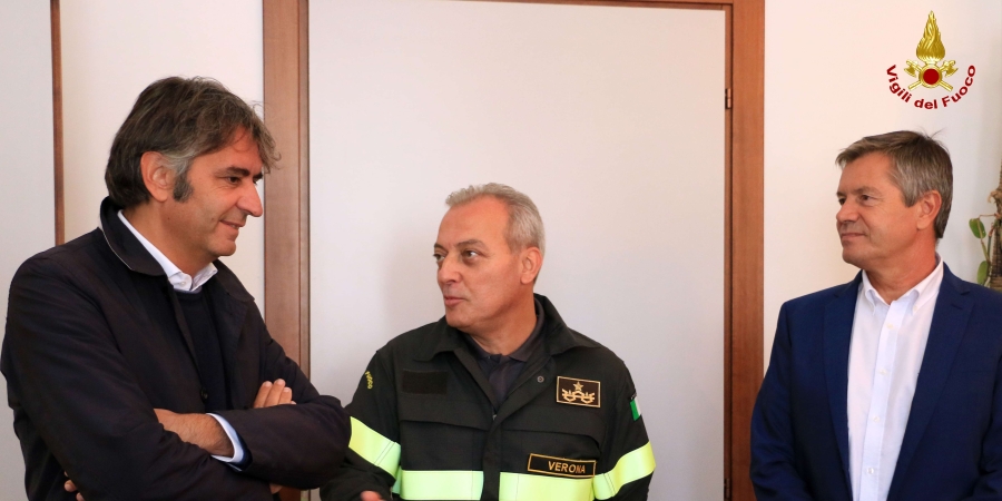 Verona, il nuovo sindaco della città, Federico Sboarina in visita al Comando dei Vigili del fuoco