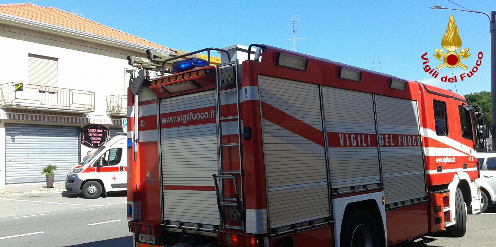 Varese, soccorso a persona caduta dal balcone nel comune di Vergiate