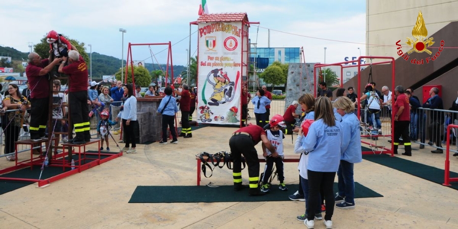 Catanzaro, si é svolta la II edizione della manifestazione "Pompieropoli"