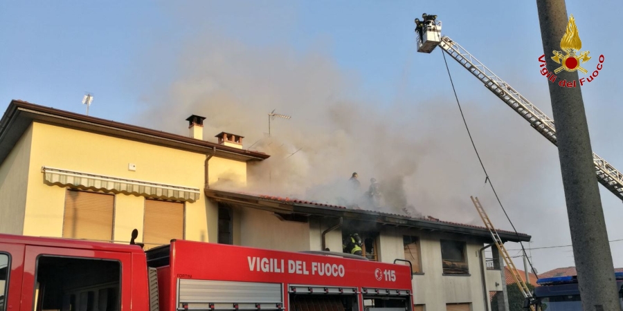 Como, incendio abitazione nel comune di Cantù