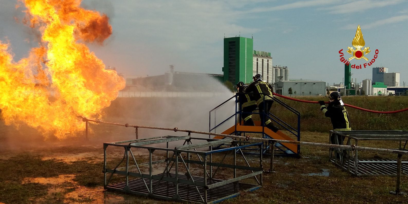 Venezia, esercitazione antincendio tra Vigili del fuoco e squadra aziendale